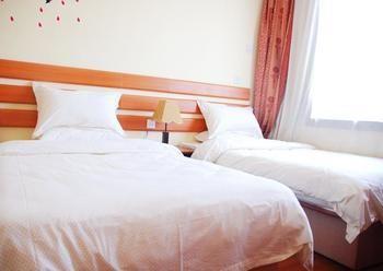 Penglai Yi Jia Express Hotel Extérieur photo